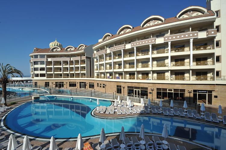 Kirman Belazur Resort & Spa