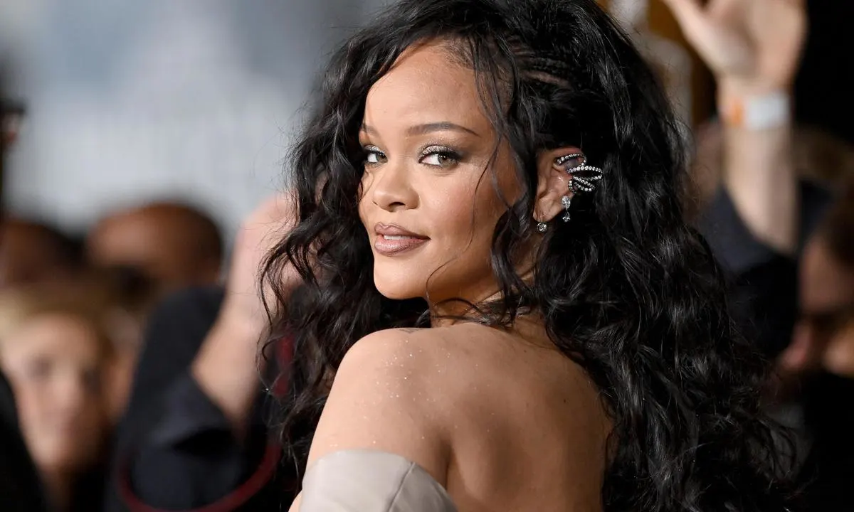 Rihanna do të performojë në “Oscars 2023”