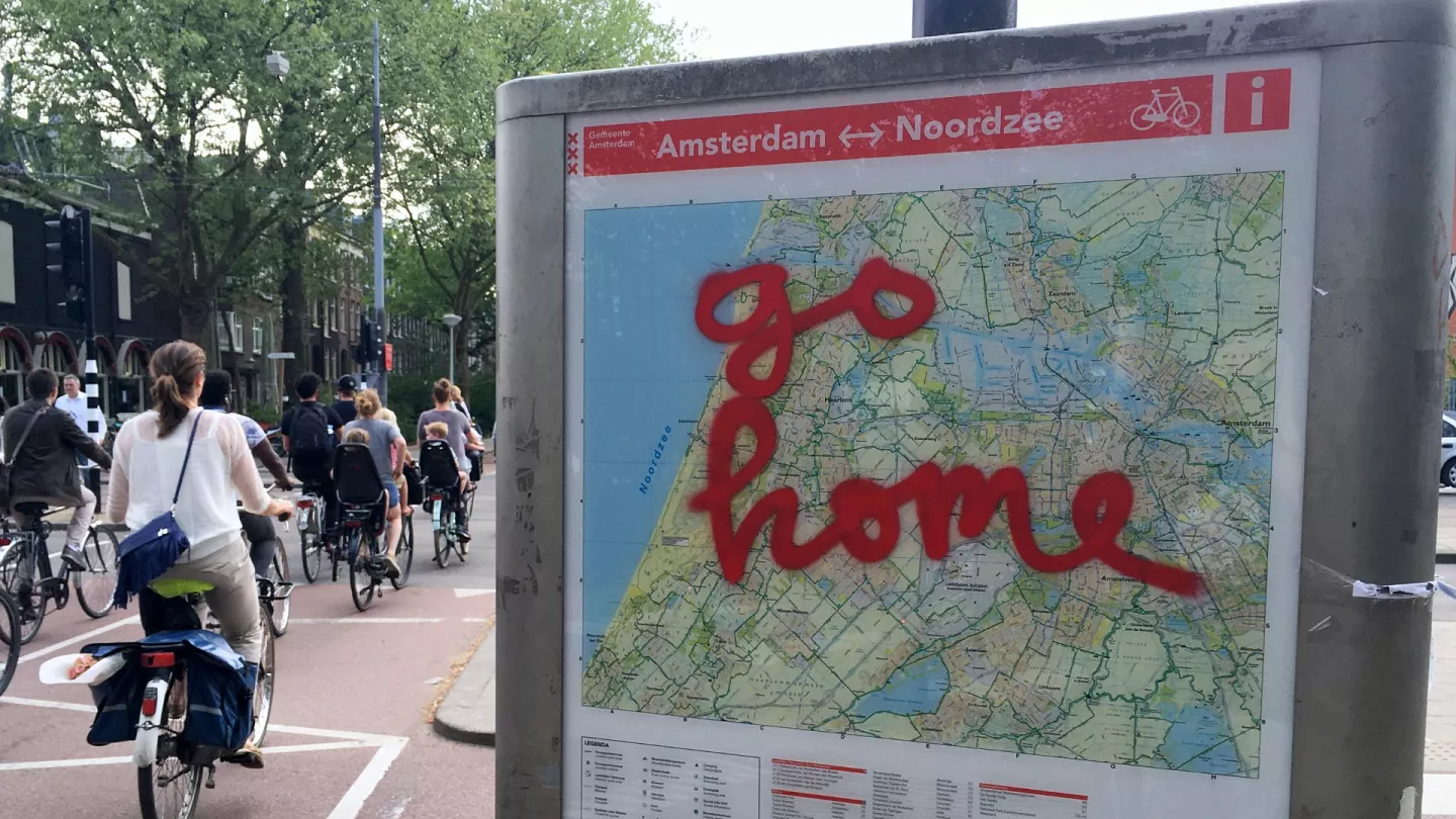 Shikoni fushatën më të re të Amsterdamit për turistët britanikë